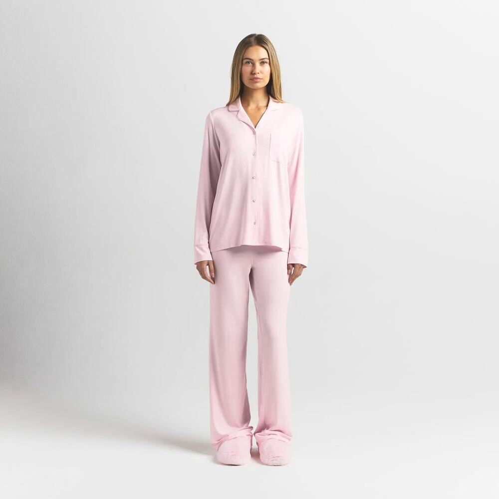 NWT SKIMS SLEEP LONG SLEEVE BUTTON UP SET IN BLOOM SIZE MEDIUM
